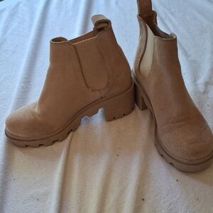 Women's Tan Ankle Boots